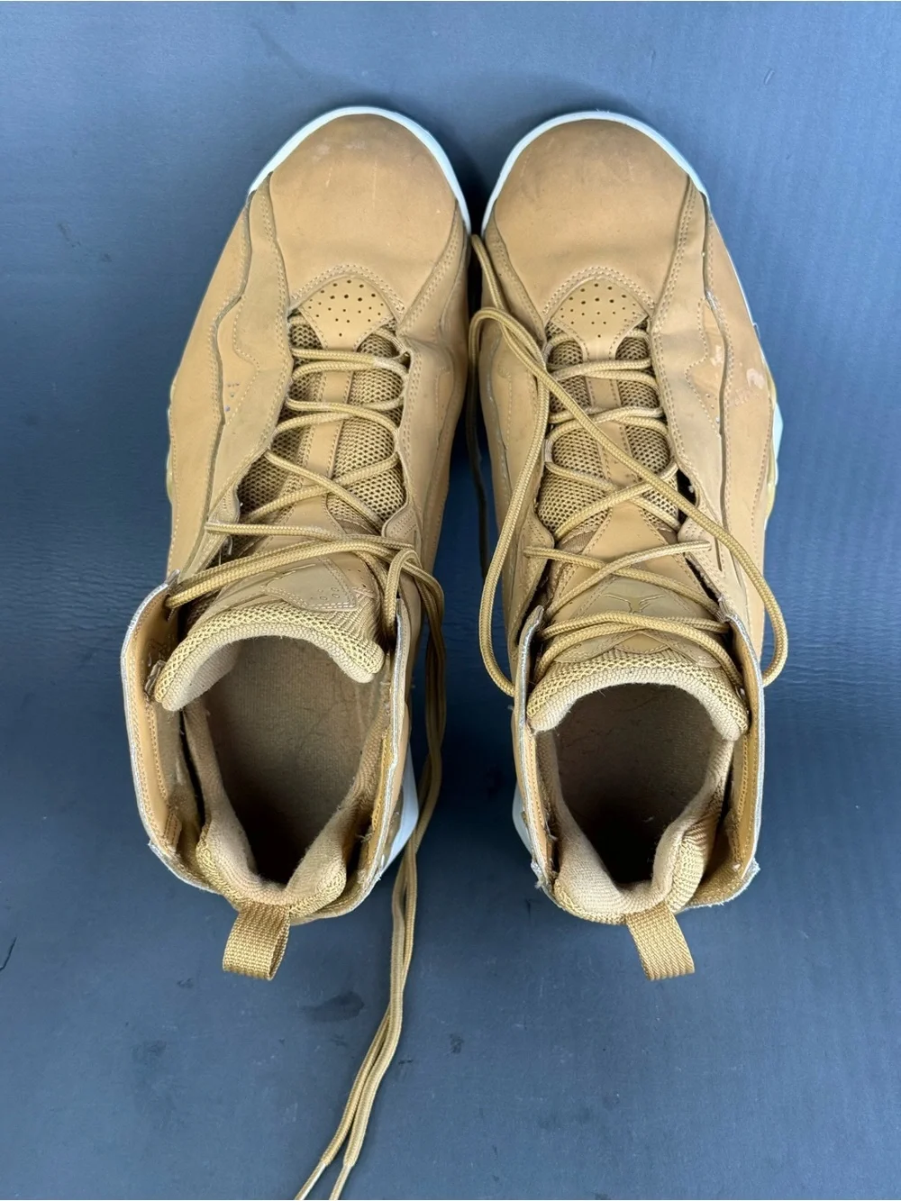 Jordan True Flight Golden Harvest athletic sneaker shoes men’s size 14